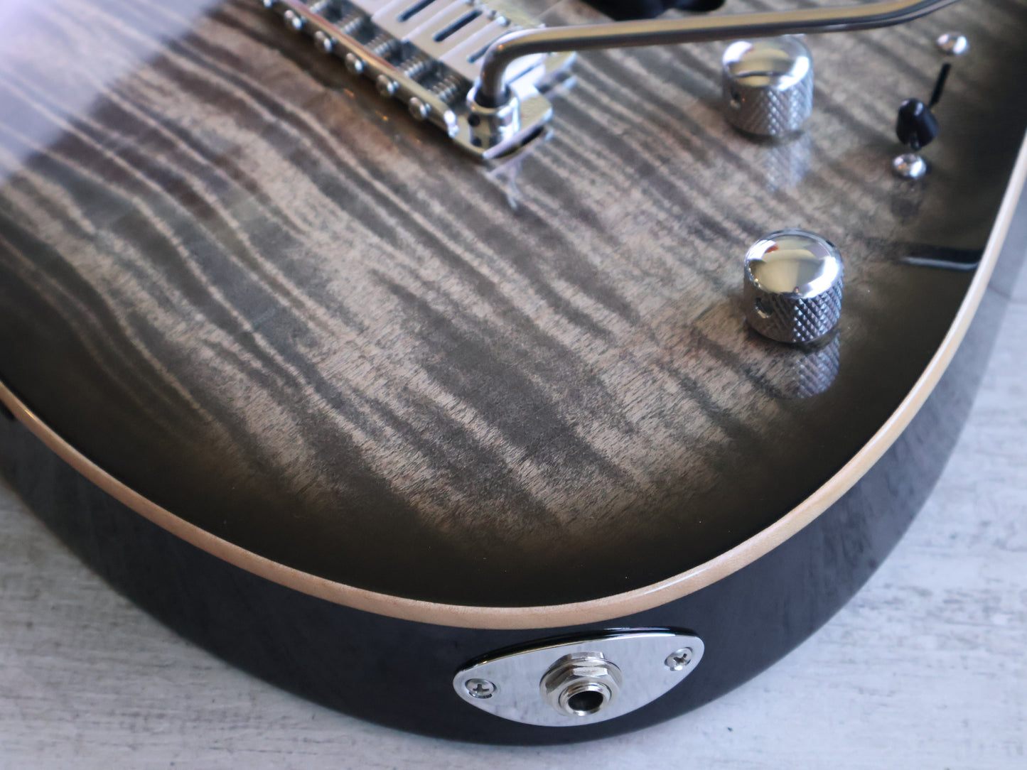Suhr Modern Plus HSH Superstrat (Trans Charcoal Burst)