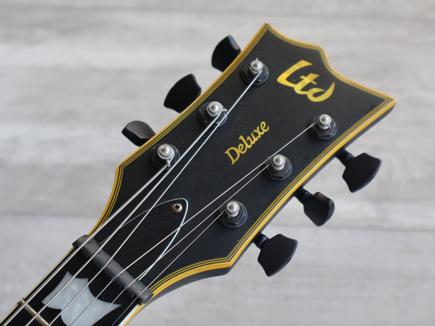 2010 LTD Korea (by ESP) EC-1000 Deluxe Eclipse Single Cutaway (Vintage Black)