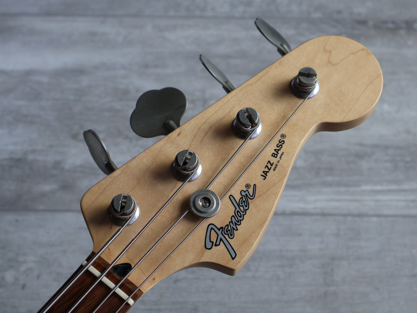2002 Fender Japan Jazz Bass Standard (Candy Apple Red)
