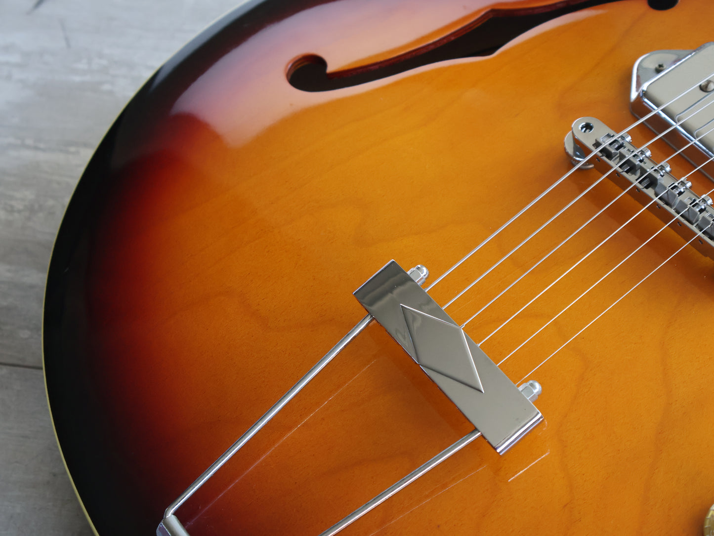 1997 Epiphone Casino Hollowbody Reissue - Paul McCartney (Three-Tone Sunburst)