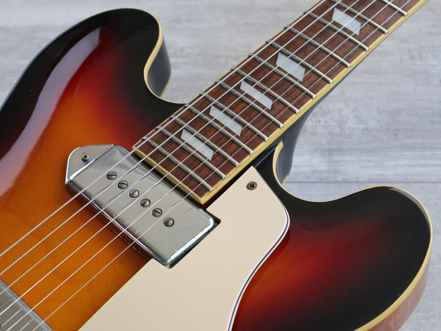1997 Epiphone Casino Hollowbody Reissue - Paul McCartney (Three-Tone Sunburst)