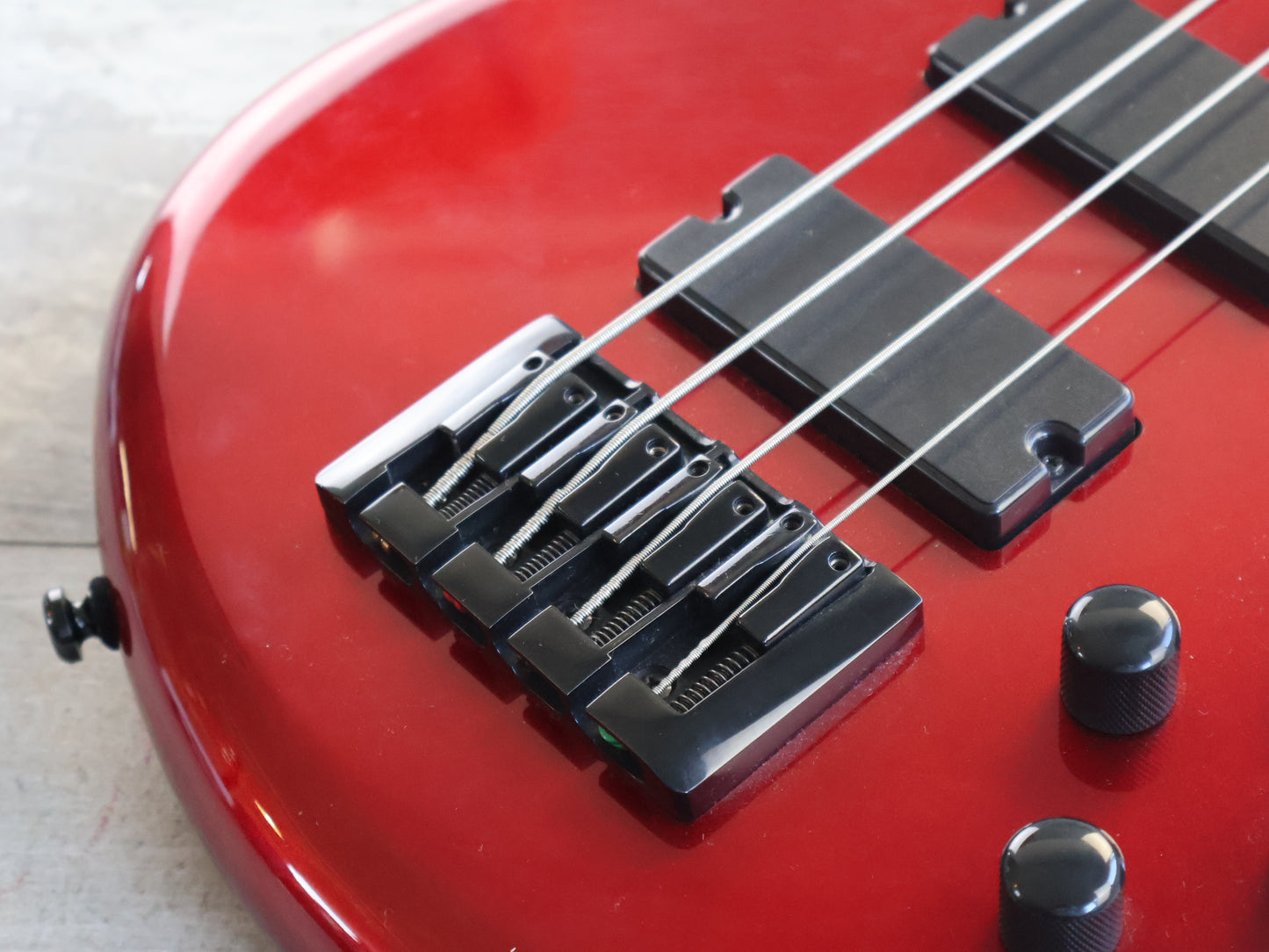 Spector "Performer 4" Bass (Red)