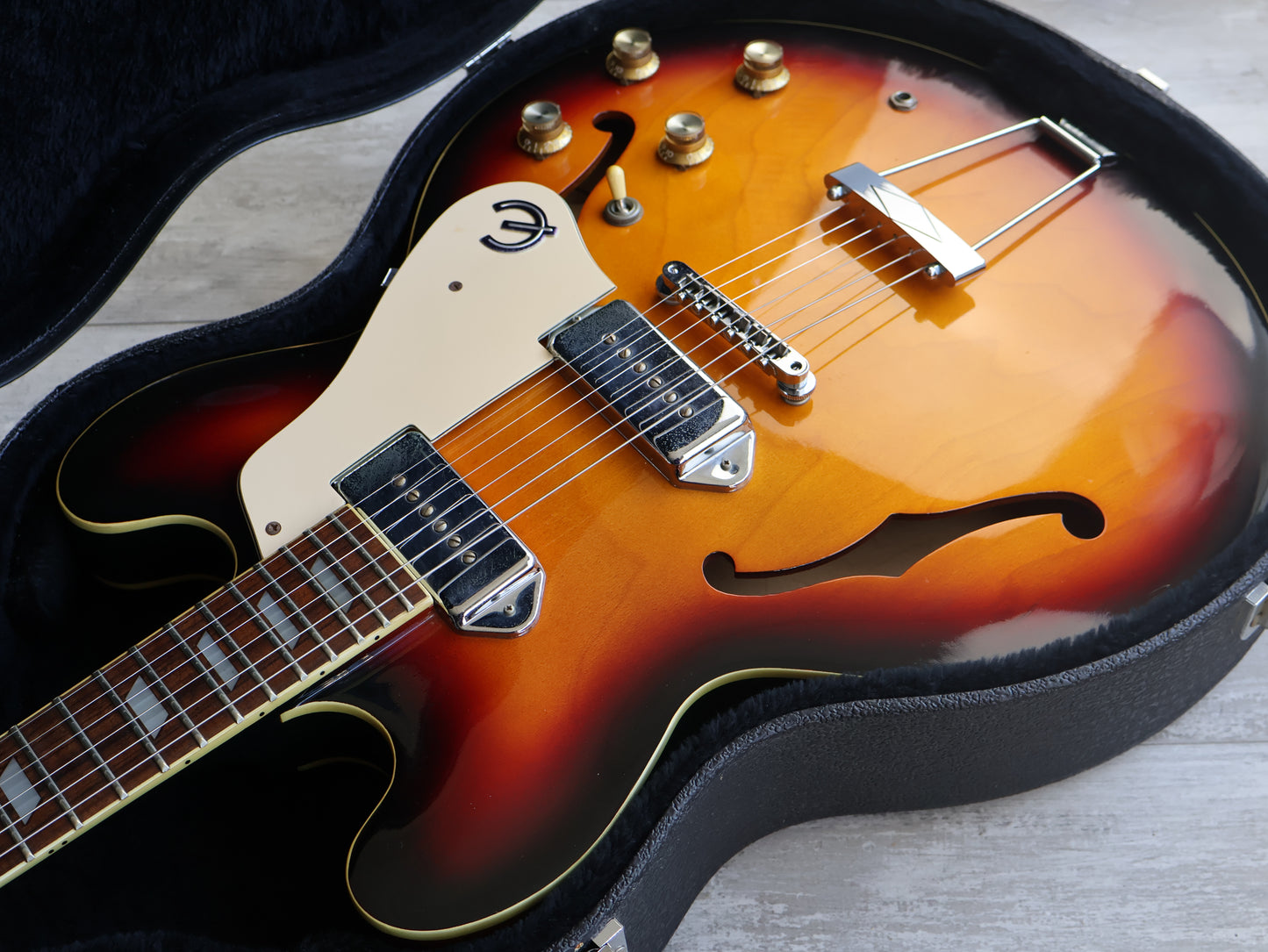 1997 Epiphone Casino Hollowbody Reissue - Paul McCartney (Three-Tone Sunburst)