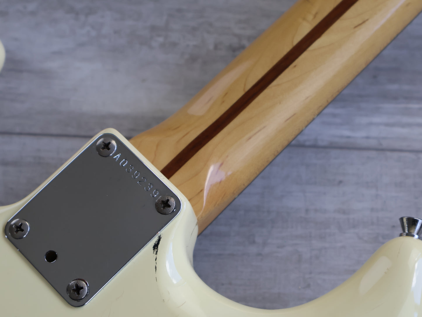 1985 Squier Japan Contemporary Series HH Stratocaster w/Kahler (White)