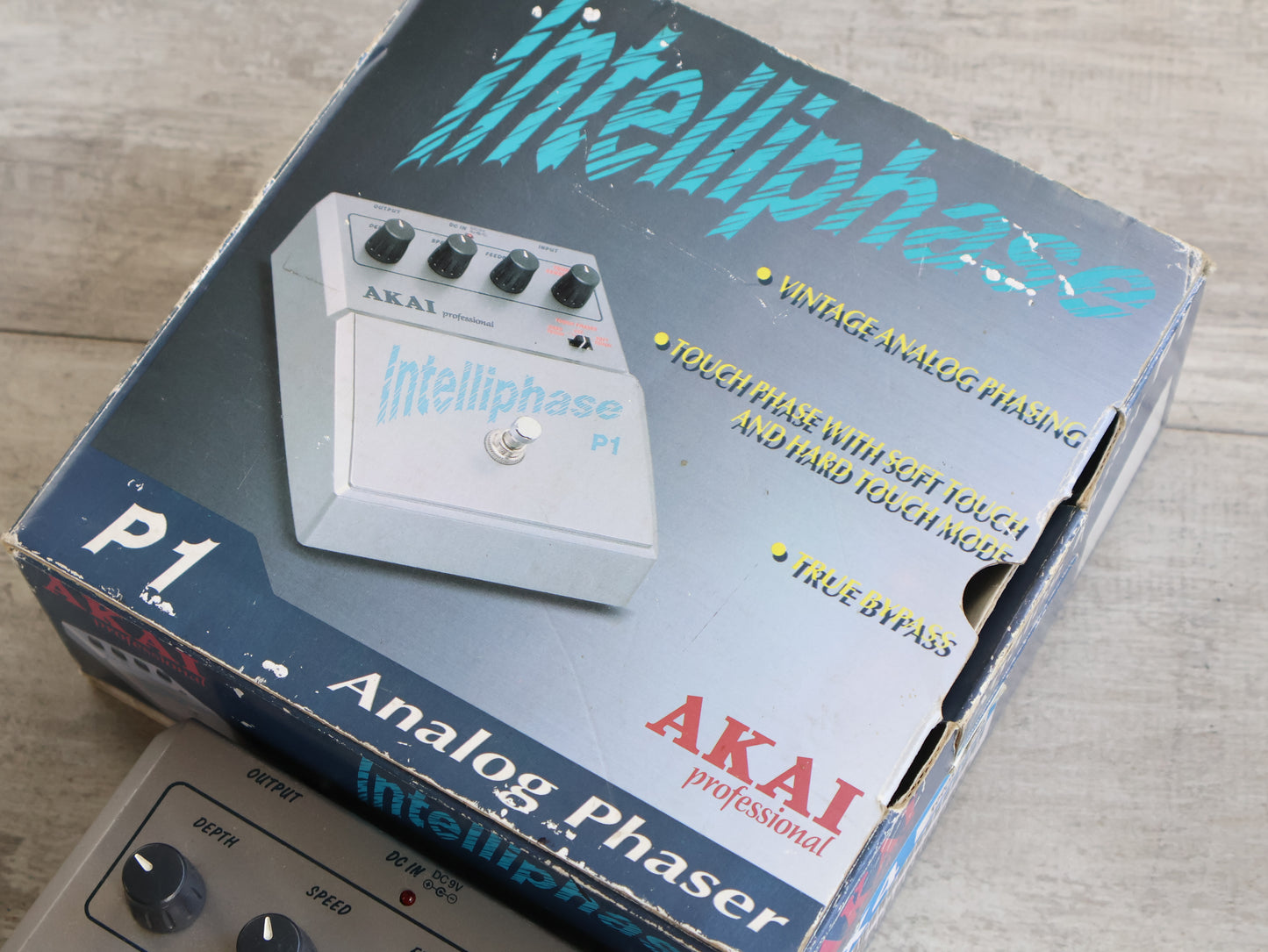 2000's AKAI Intelliphase Analog Phaser P1 w/Box