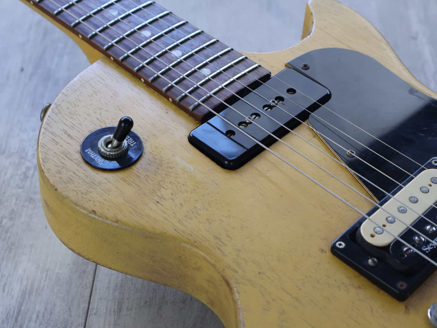 2005 Gibson Les Paul Special w/Seymour Duncan Humbucker (TV Yellow)