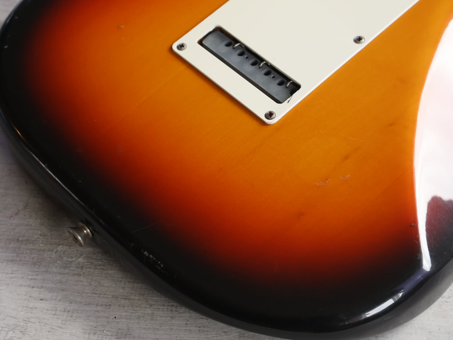 1986 Squier (by Fender Japan) SST-36 Vintage Stratocaster (Sunburst)
