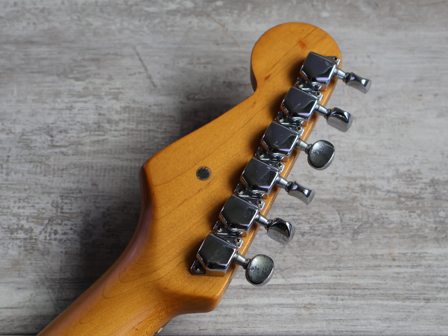 1986 Squier (by Fender Japan) SST-36 Vintage Stratocaster (Sunburst)