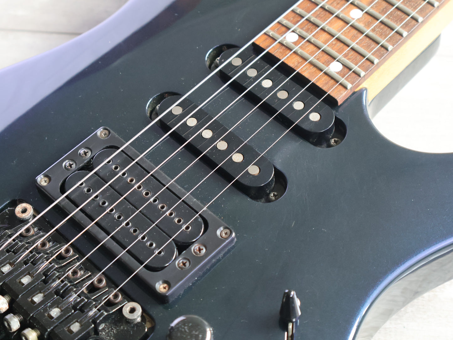 1991 Charvel Jackson CDX-080-SSH Superstrat (Pearl Cobalt Blue)