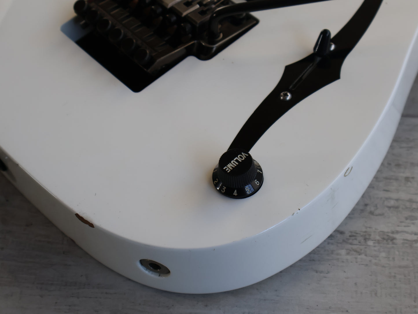 1995 Ibanez Japan PGM300 Paul Gilbert Signature Model Superstrat (White)