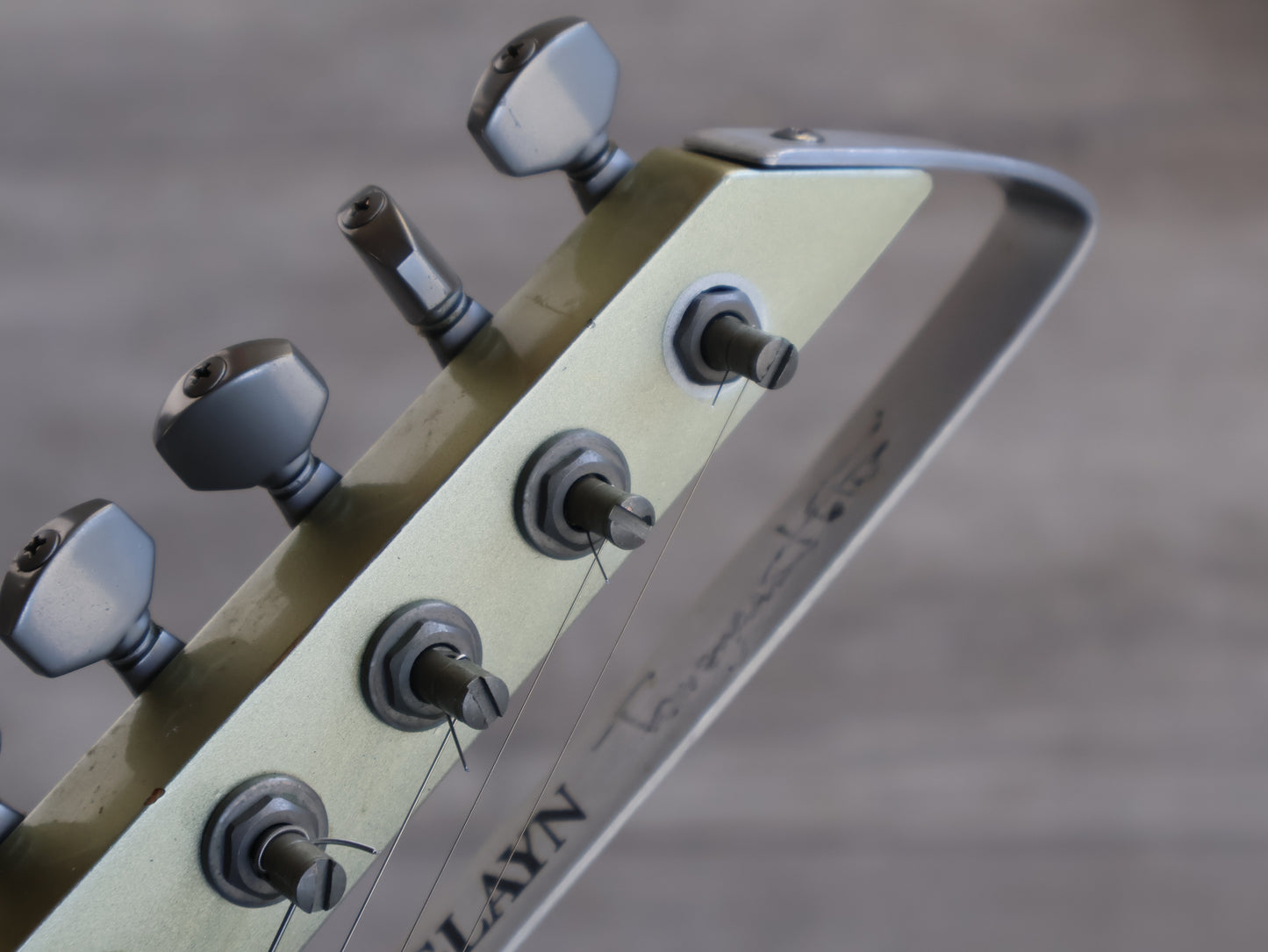 1990's Razo Glayn 723 Single Cutaway HS Aluminium Top Guitar