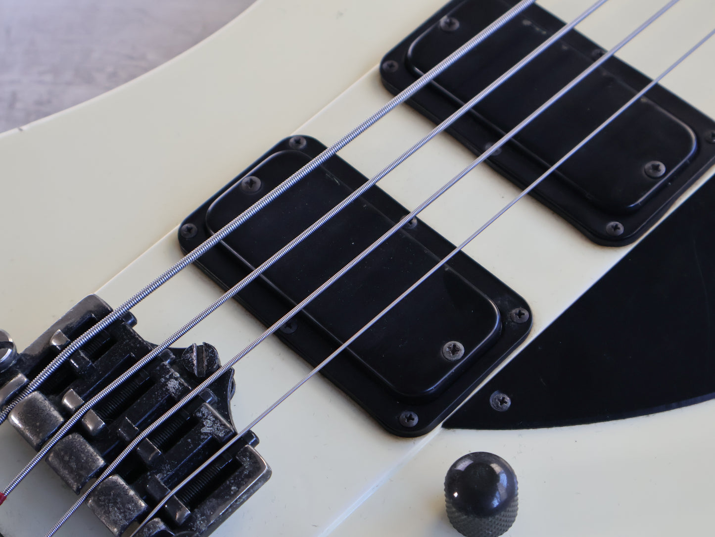 1990 Greco Japan TB-70 Thunderbird Bass (White)