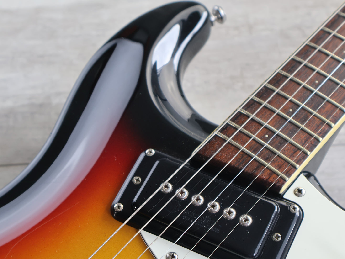 2000's Mosrite "1965" Reissue Ventures Model w/Moseley Tremolo (Sunburst)
