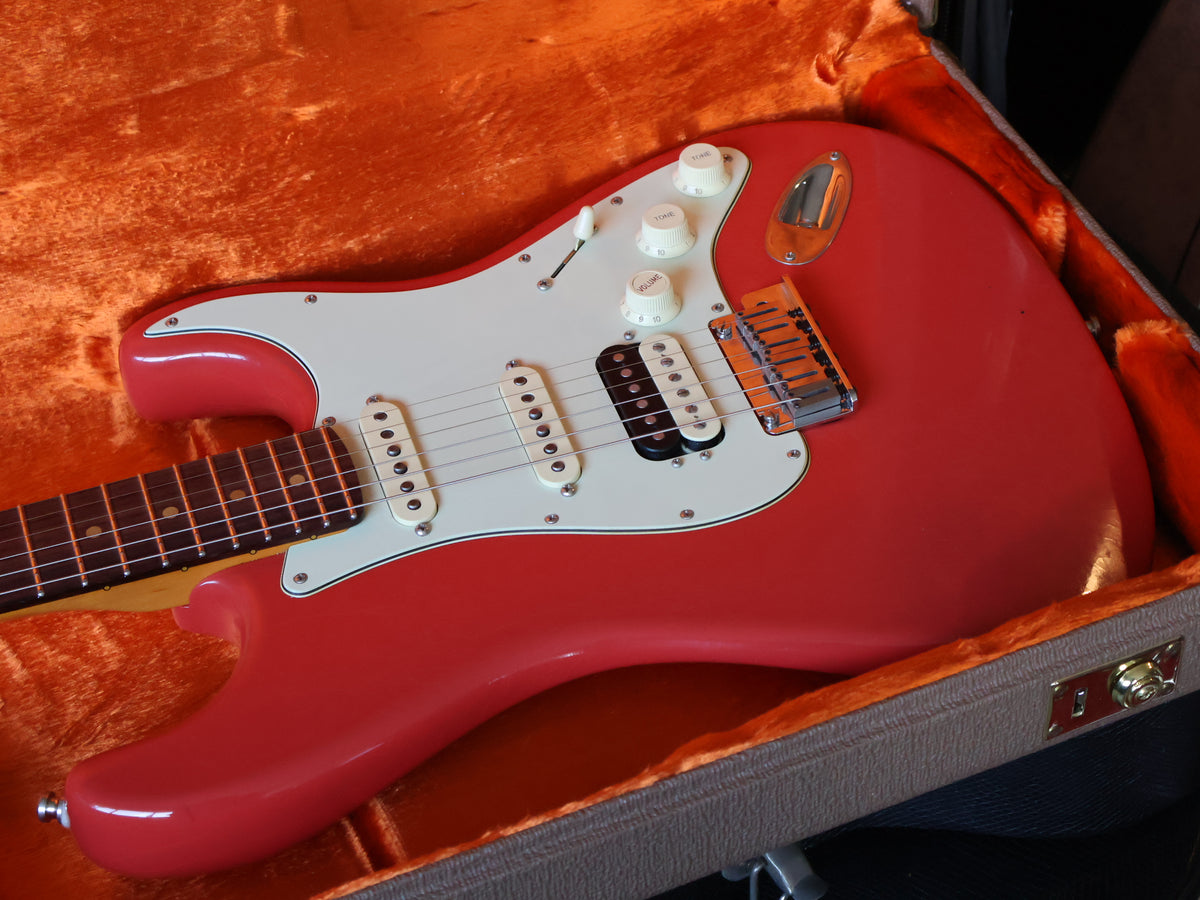 2025 Fender American Ultra Luxe Vintage '60s Stratocaster HSS (Fiesta Red)