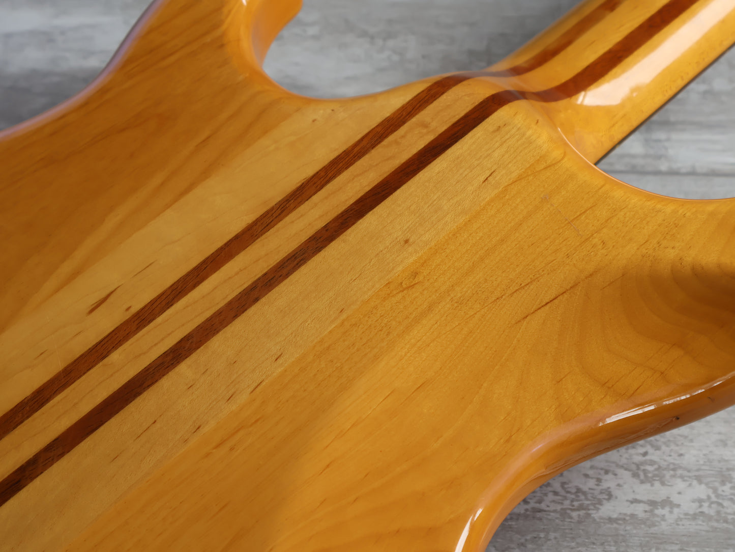 1982 Yamaha Japan BB2000 Neckthrough Broad Bass w/Dimarzio's (Natural)