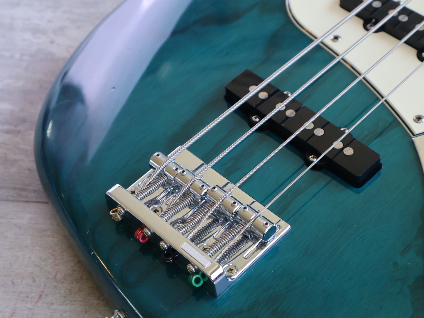 1993 Seymour Duncan Traditional Series '62 Reissue Jazz Bass (Transparent Turquoise)