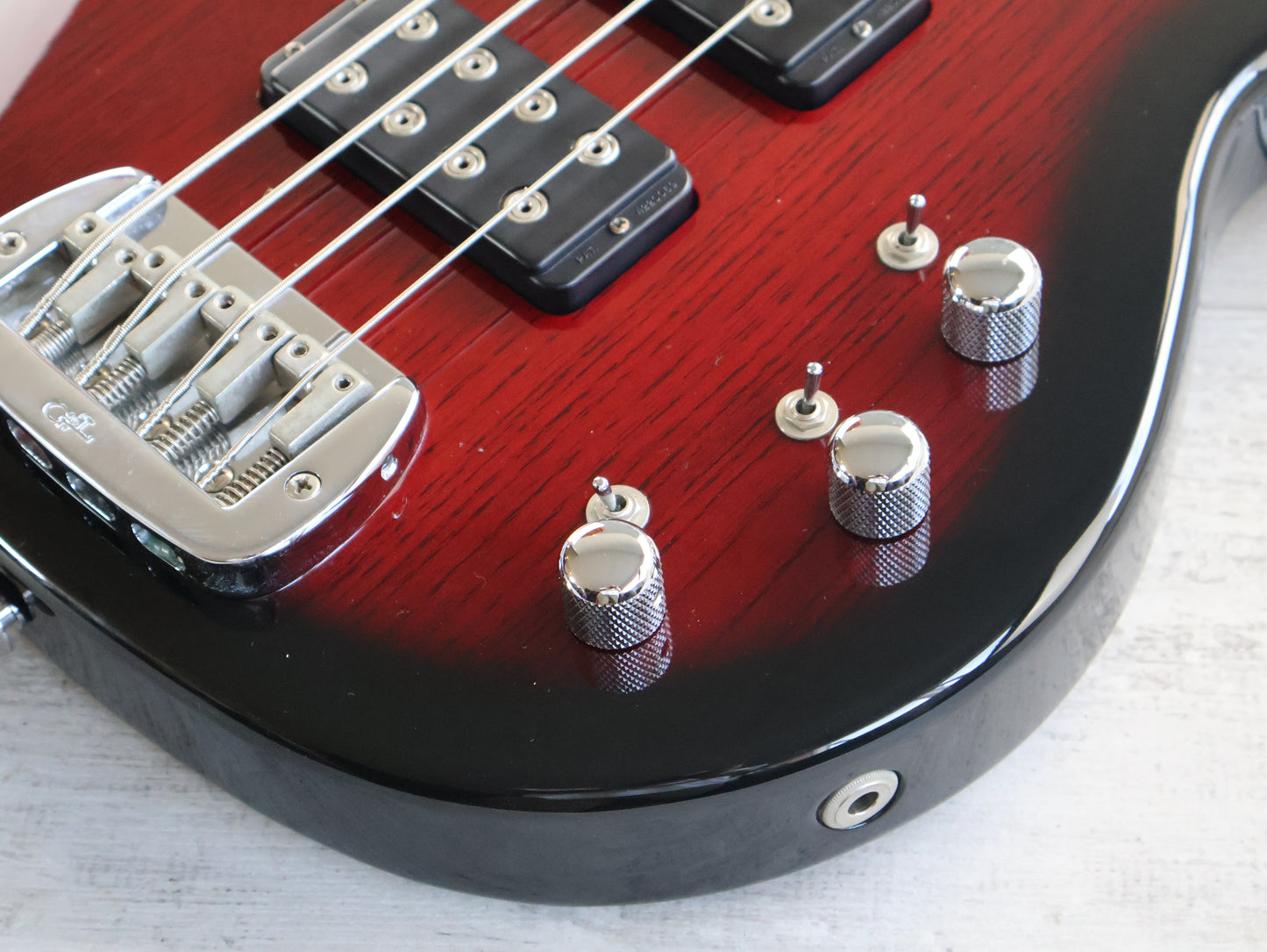 2001 G&L Japan L-2000 Premium Series Bass (Red Sunburst)