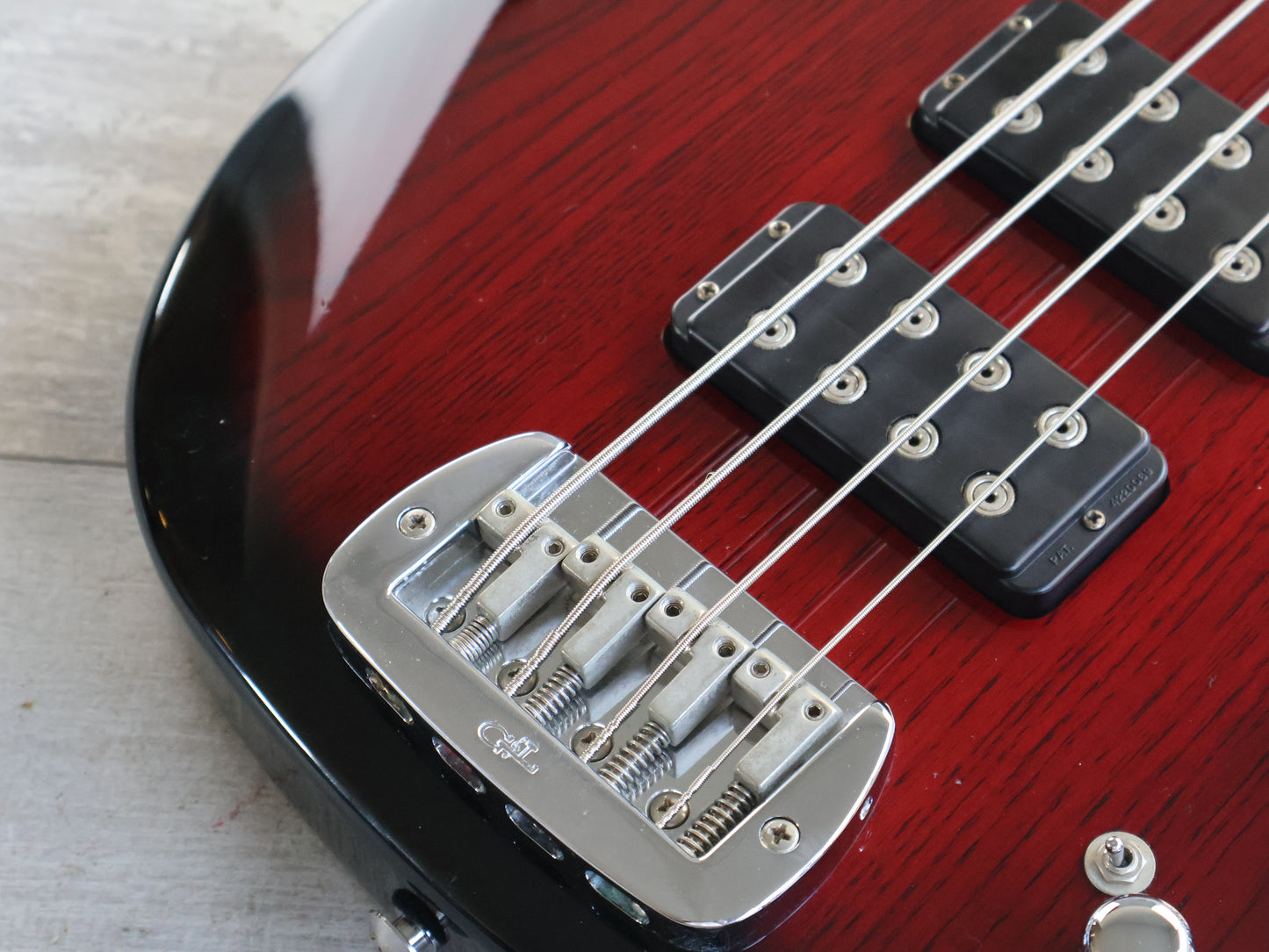 2001 G&L Japan L-2000 Premium Series Bass (Red Sunburst)
