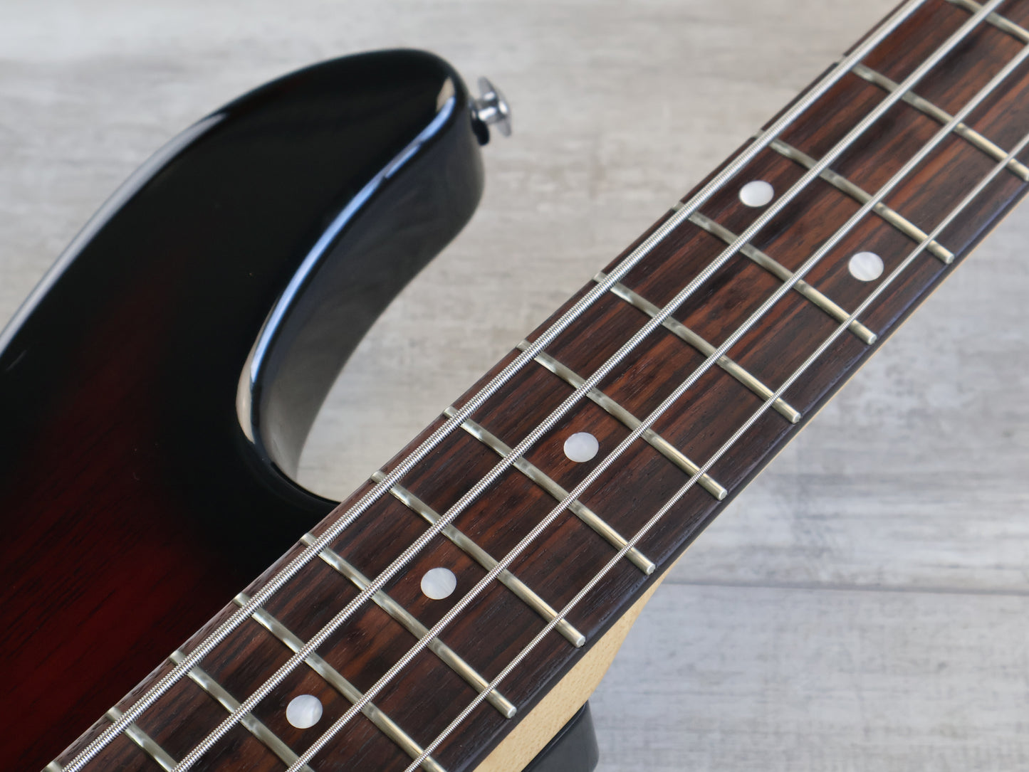 2001 G&L Japan L-2000 Premium Series Bass (Red Sunburst)