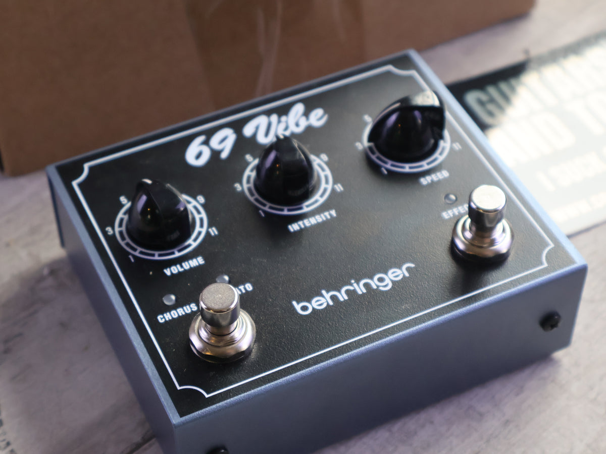 Behringer Vintage '69 Vibe UniVibe Pedal