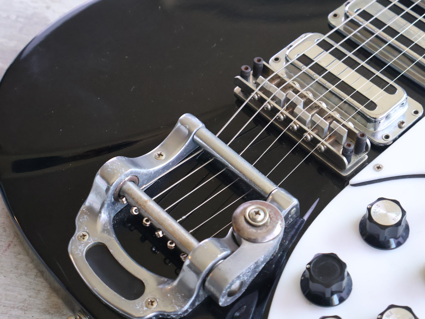 1992 Fernandes Japan RG-80 325 John Lennon Model (Black)