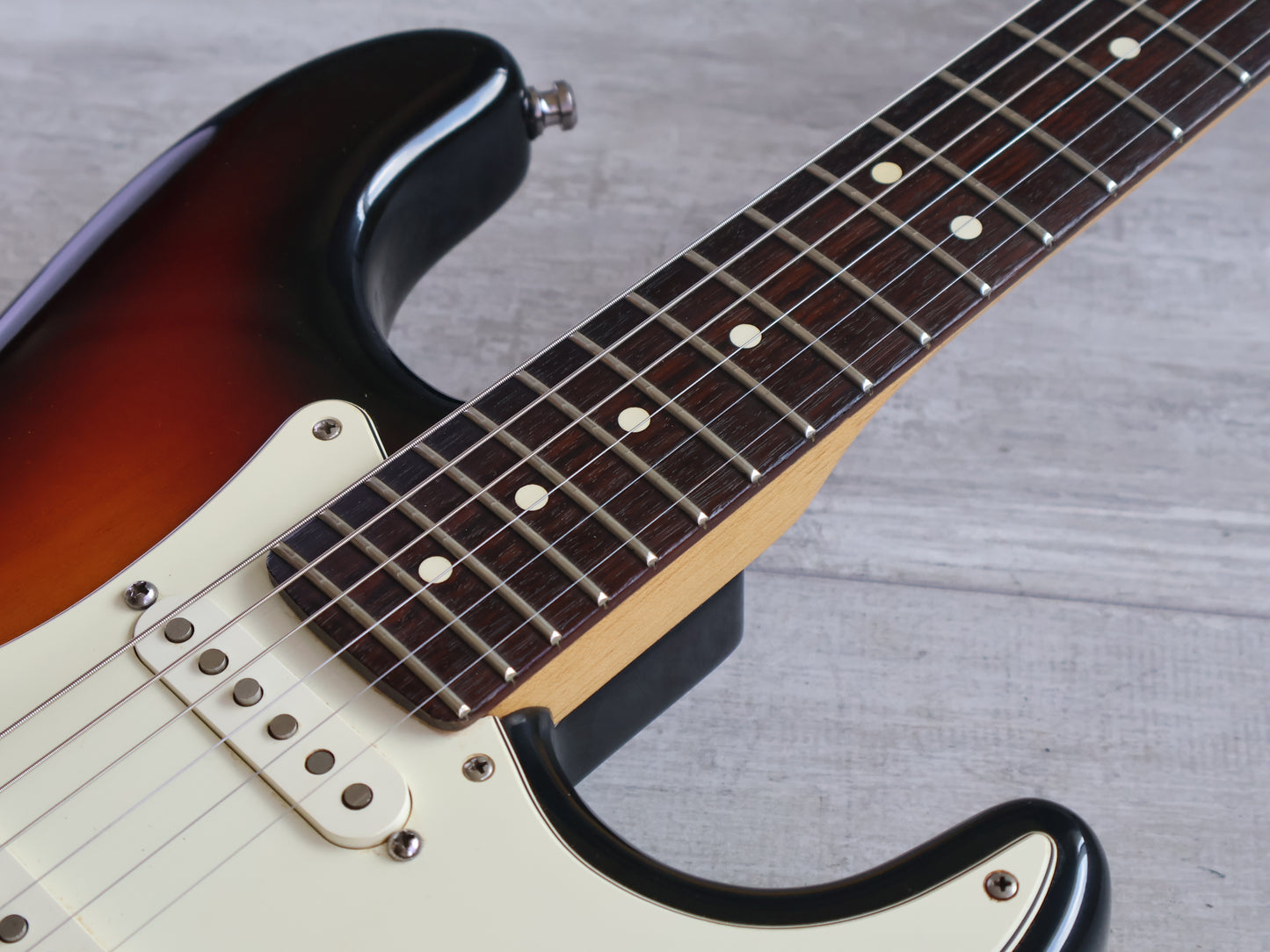 2001 Fender USA American Standard Stratocaster - Rosewood Fingerboard (Sunburst)