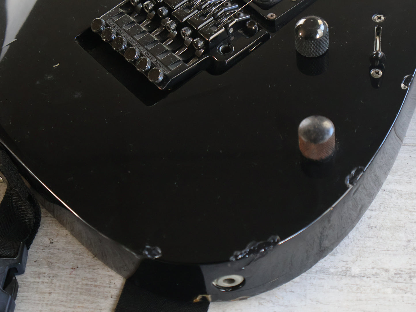 1993 Ibanez Japan RG570 HSH Superstrat (Black)