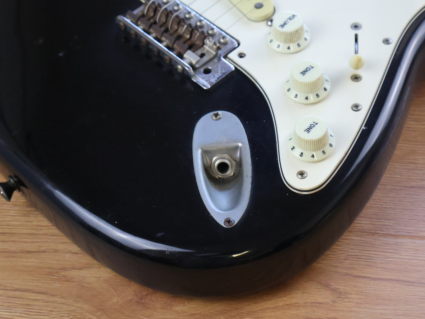 1988 Fender Japan STM-550 "Medium Scale" Scalloped Stratocaster (Black)