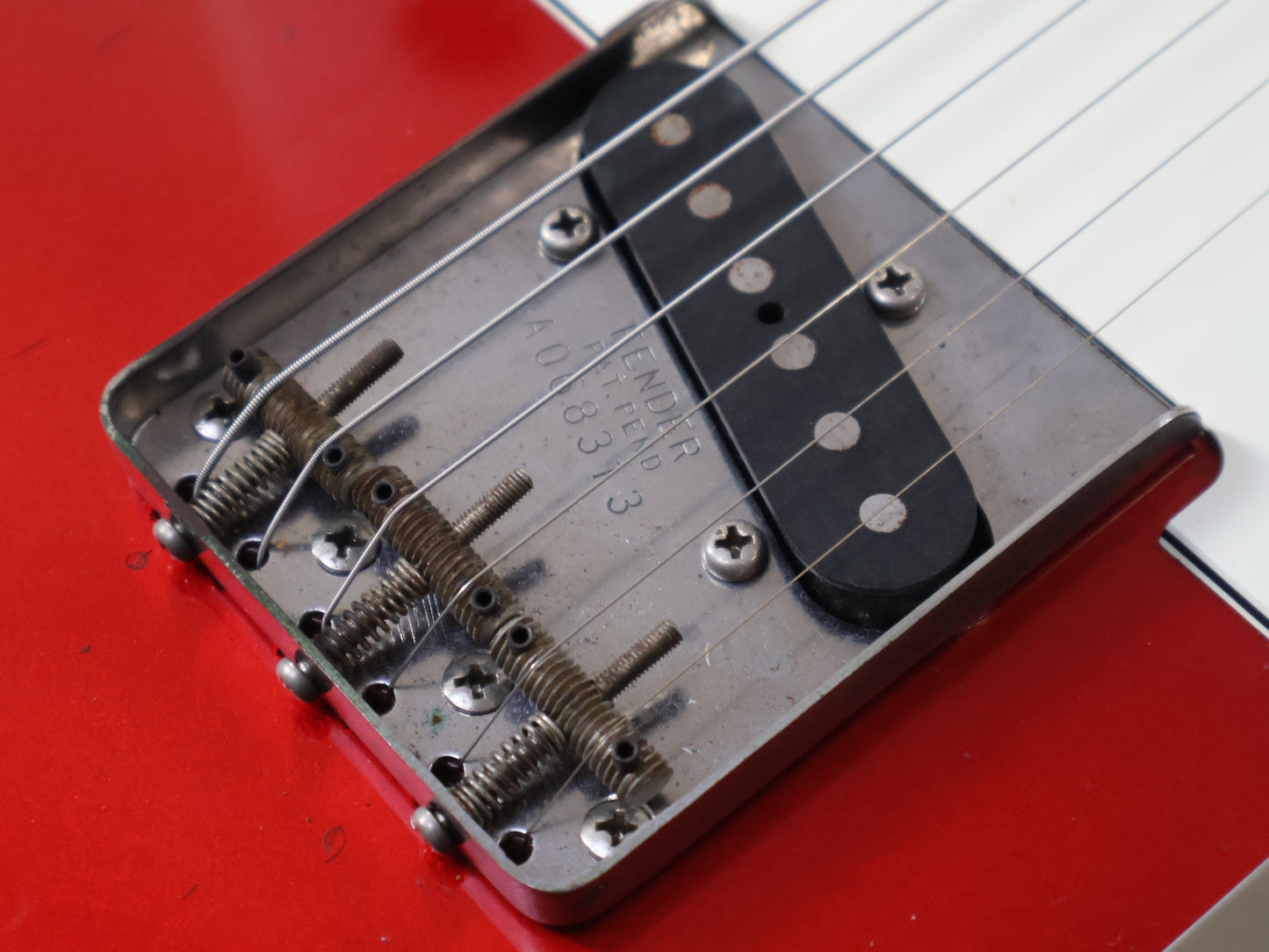 1985 Fender Japan TL62B-70 '62 Reissue Telecaster (Candy Apple Red)