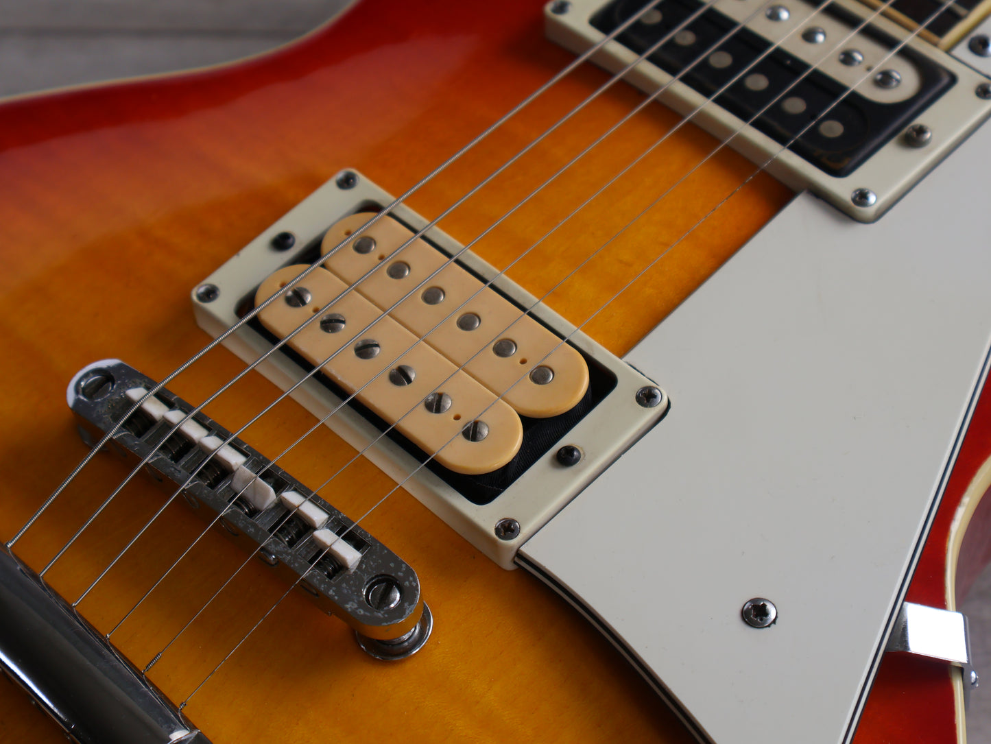 1974 Greco Japan EG-650 Les Paul Standard (Cherry Sunburst)