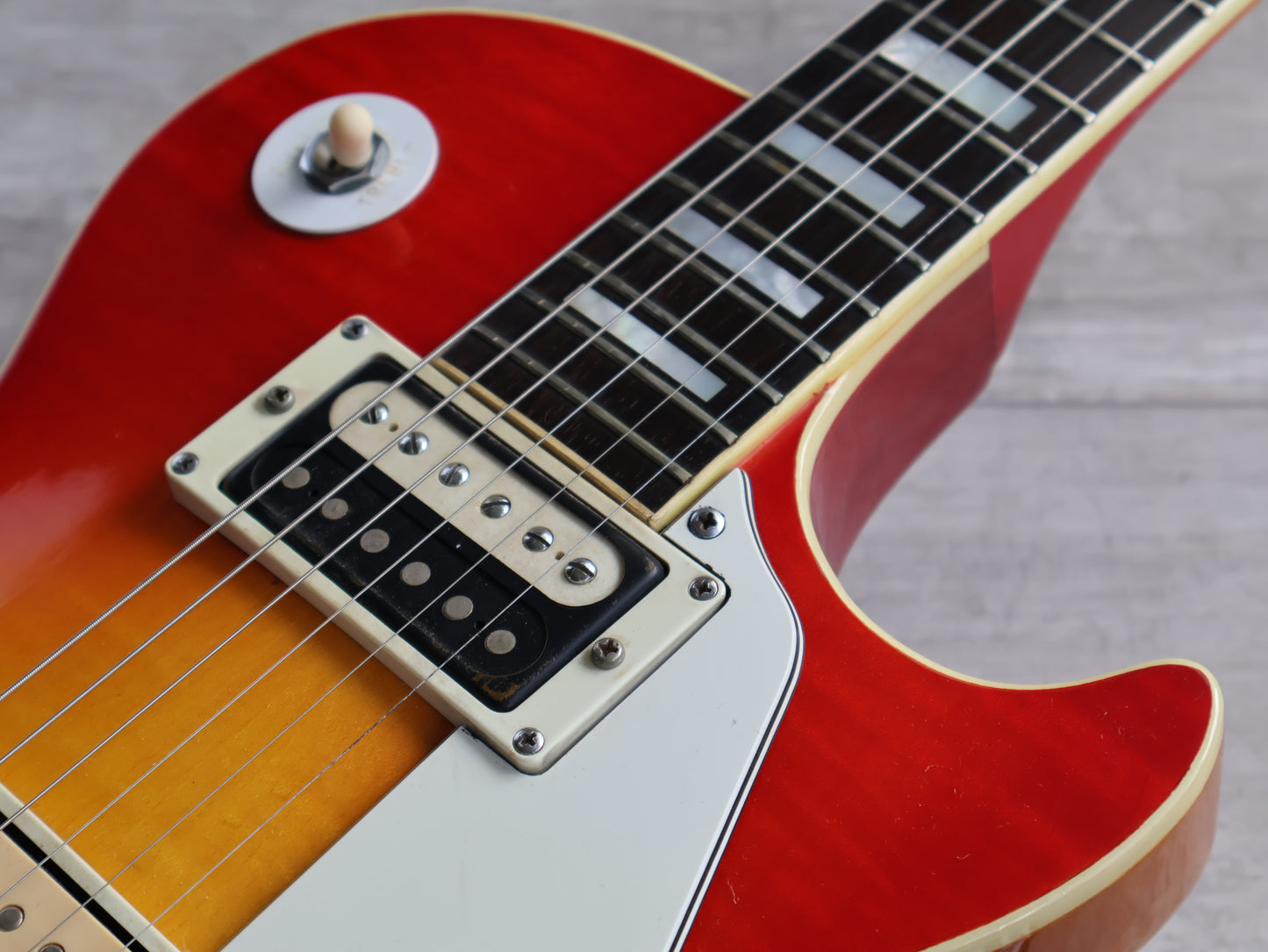 1974 Greco Japan EG-650 Les Paul Standard (Cherry Sunburst)