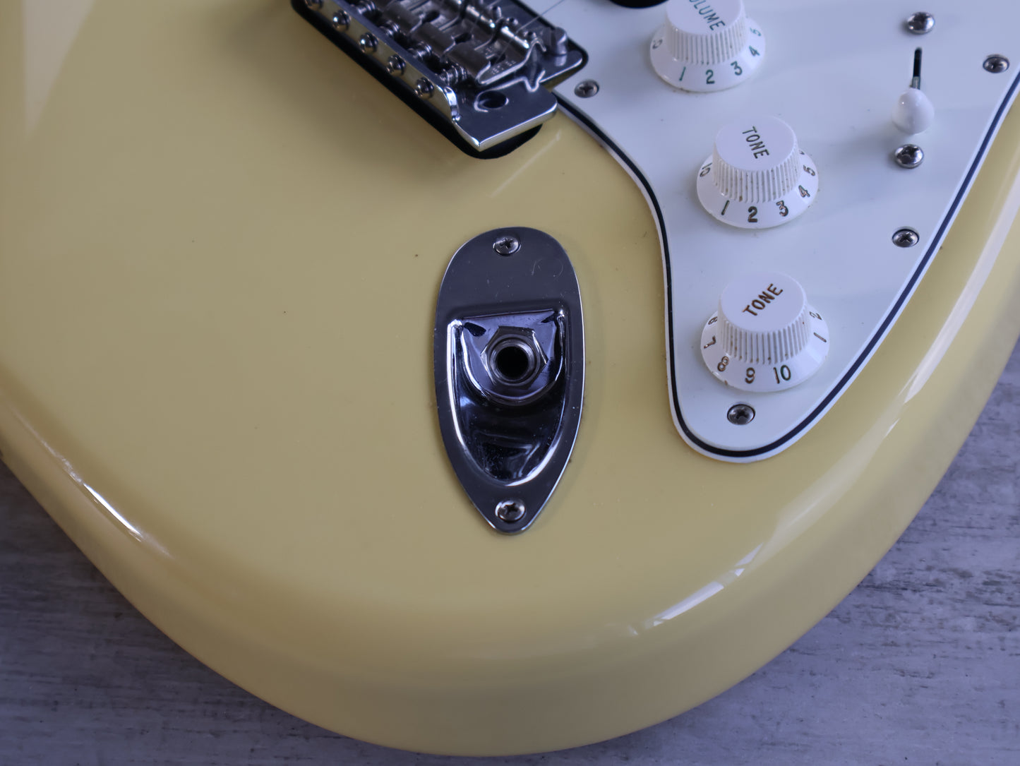 2020 Fender Player Stratocaster HSS - Maple Fingerboard (Buttercream)