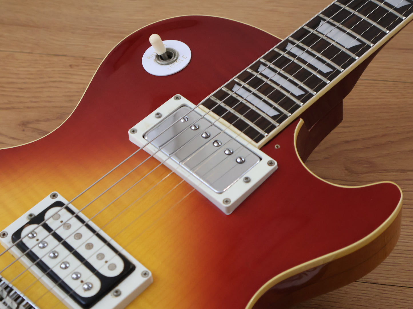 1976 Greco Japan EG-480 Les Paul (Sunburst)