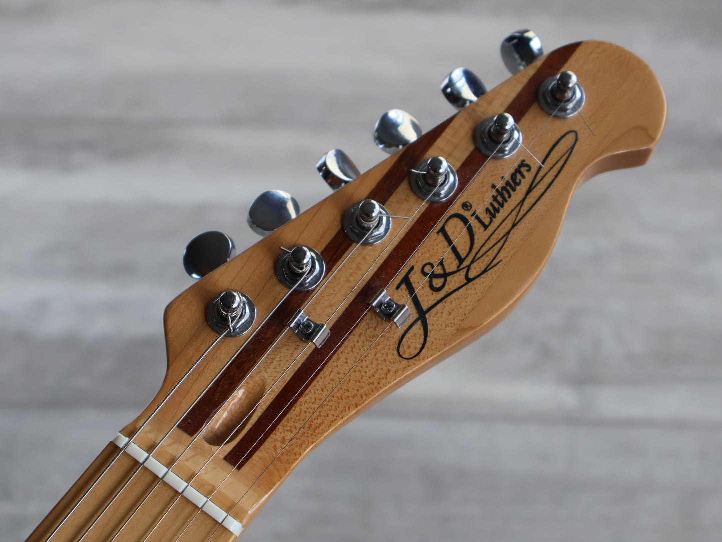 J&D LUTHIERS TL12 Telecaster Deluxe (Metallic Blue)