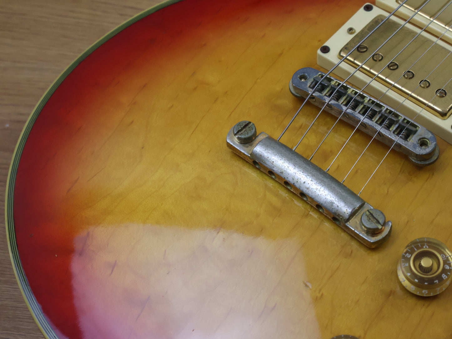 1979 Greco EG-600PR Ace Frehley Les Paul Custom (Cherry Sunburst)