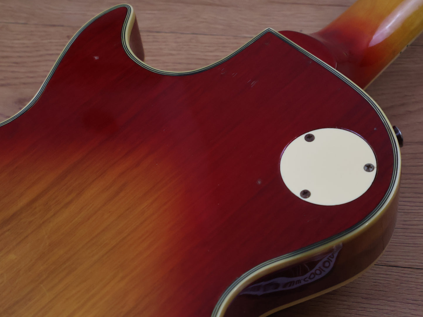 1979 Greco EG-600PR Ace Frehley Les Paul Custom (Cherry Sunburst)