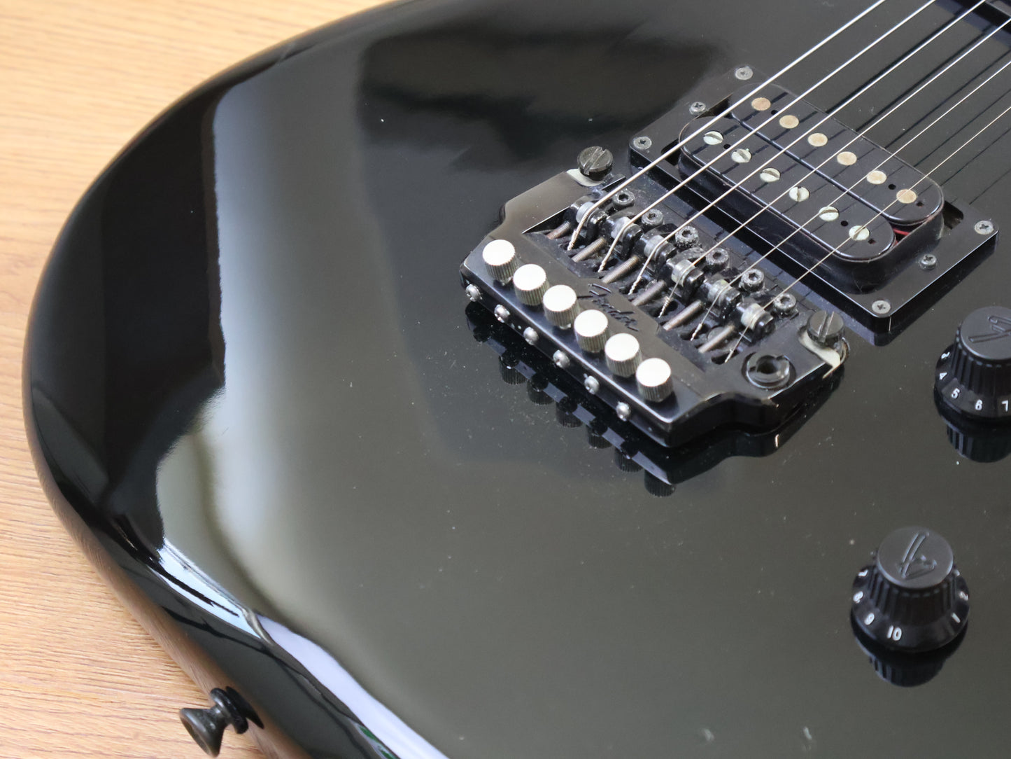 1985 Fender Japan ST-535 HH Contemporary Boxer Stratocaster (Black)