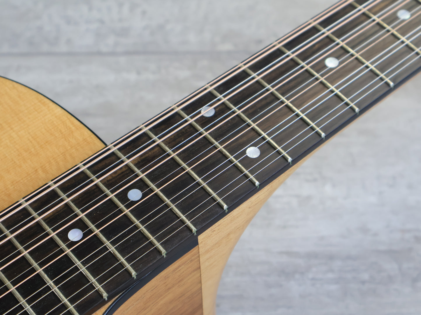 Maton SRS70C-12 "Road Series" Acoustic Electric 12-String Guitar (Natural Satin)