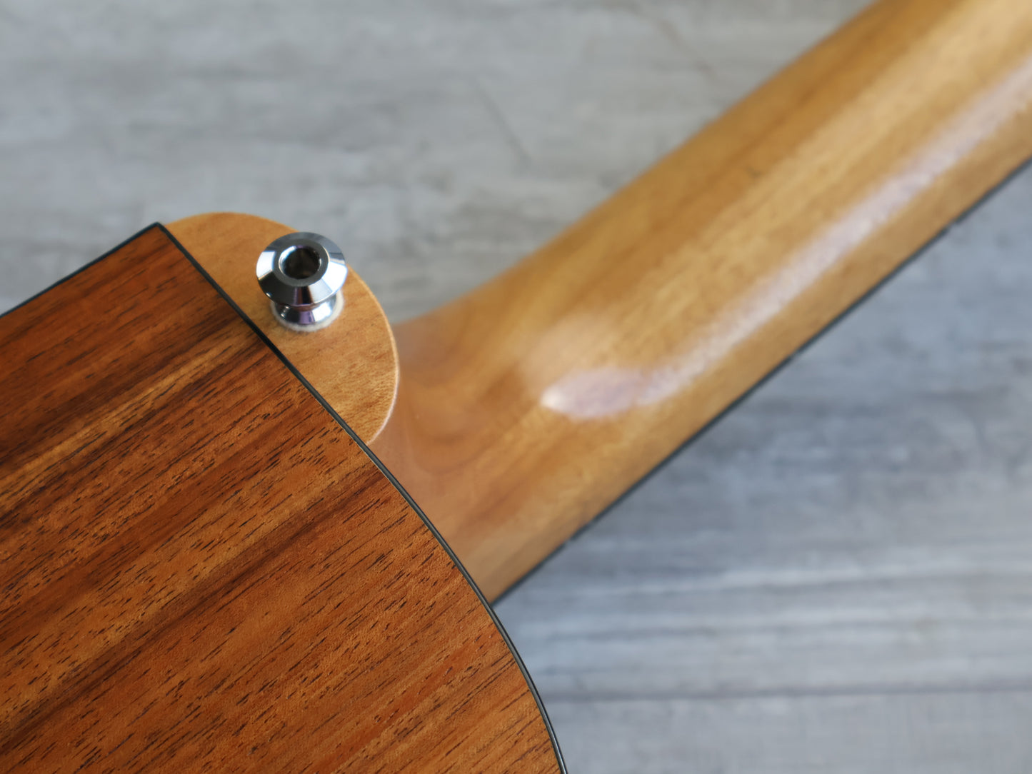 Maton SRS70C-12 "Road Series" Acoustic Electric 12-String Guitar (Natural Satin)