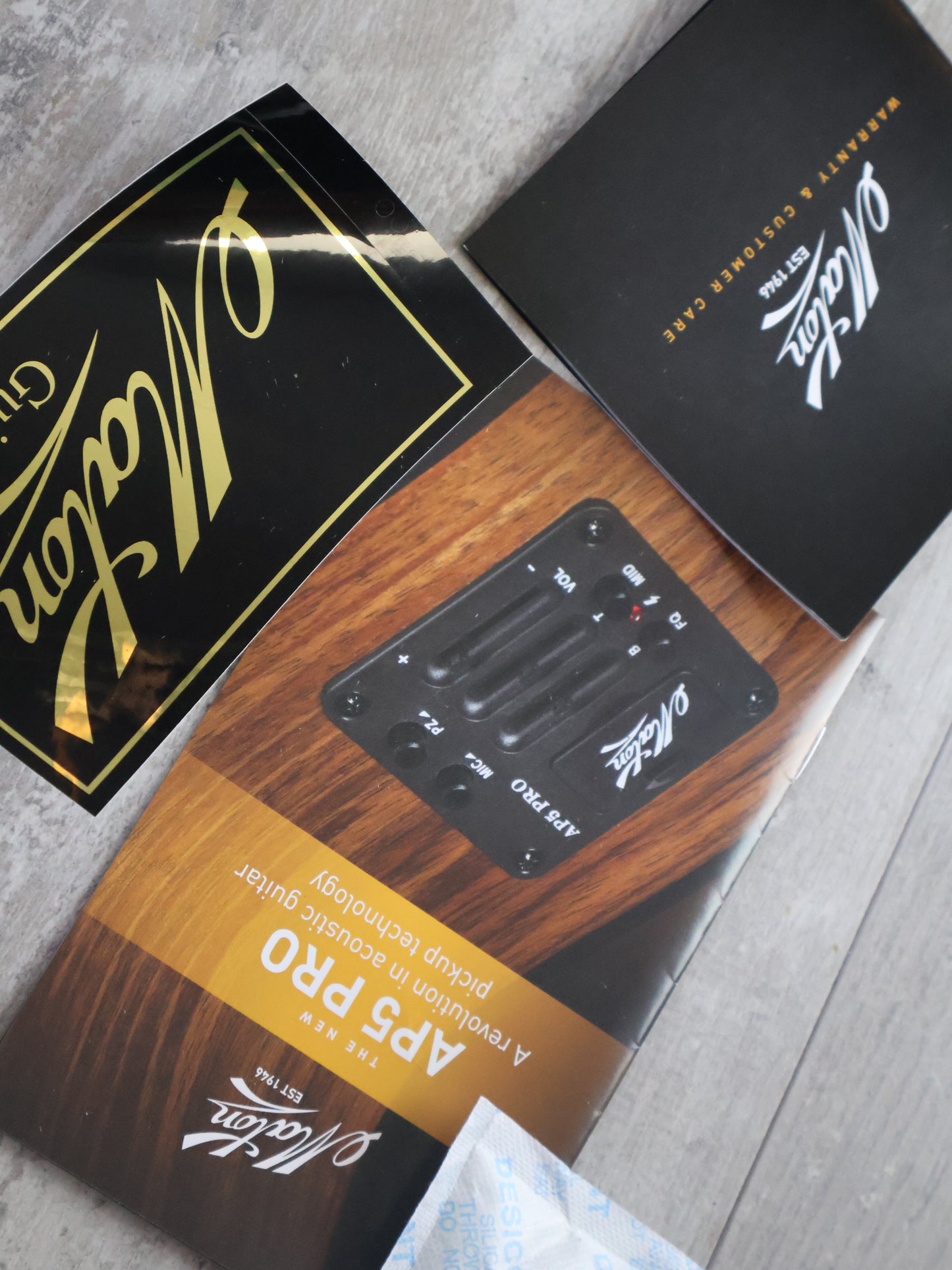 Maton SRS70C-12 "Road Series" Acoustic Electric 12-String Guitar (Natural Satin)