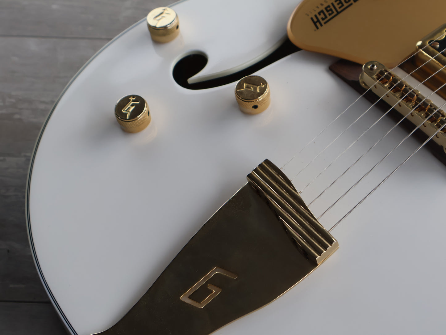 Gretsch G5422GLH Electromatic Classic LH Left Handed Hollow Body Double-Cut (White)