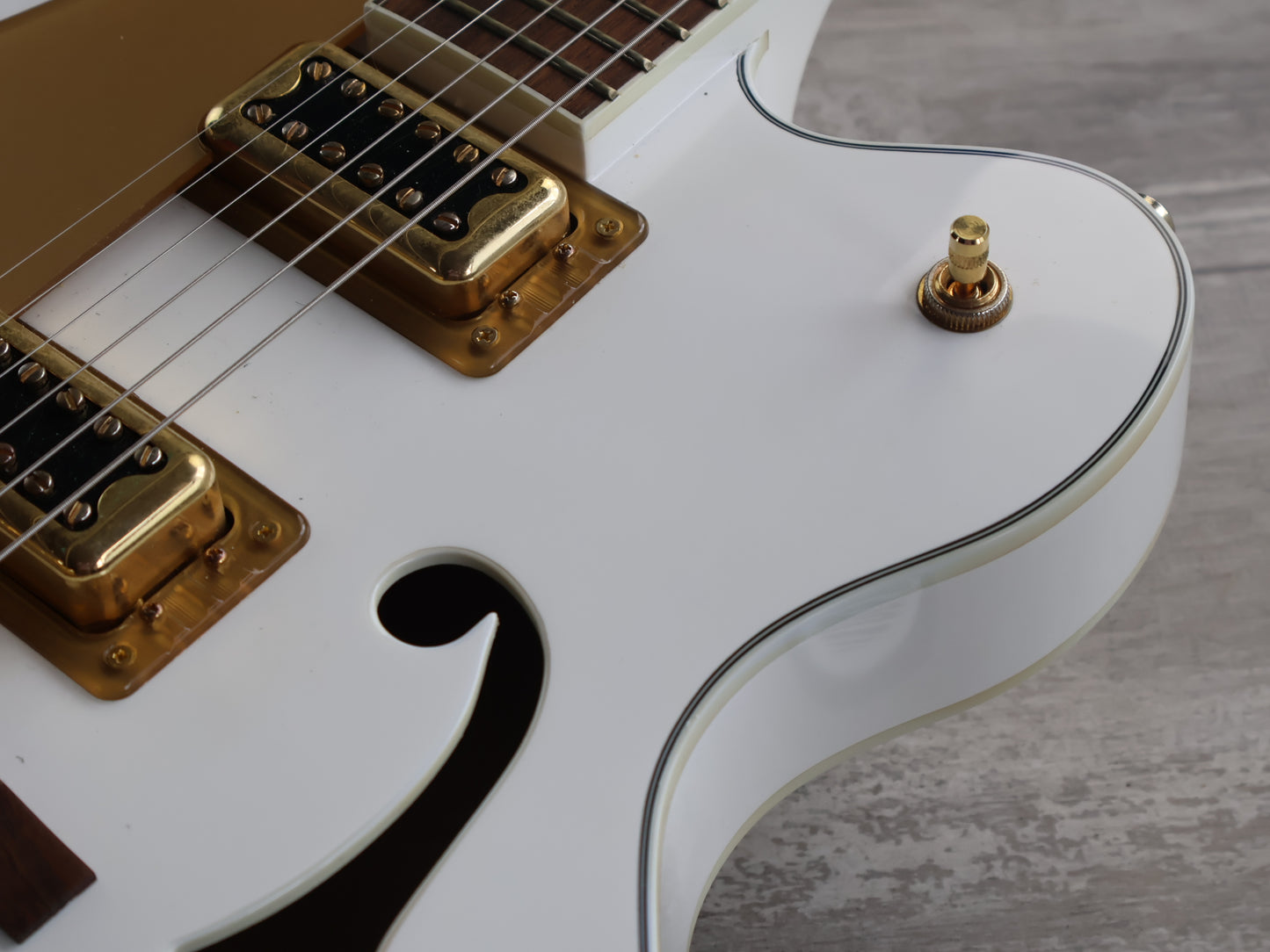 Gretsch G5422GLH Electromatic Classic LH Left Handed Hollow Body Double-Cut (White)