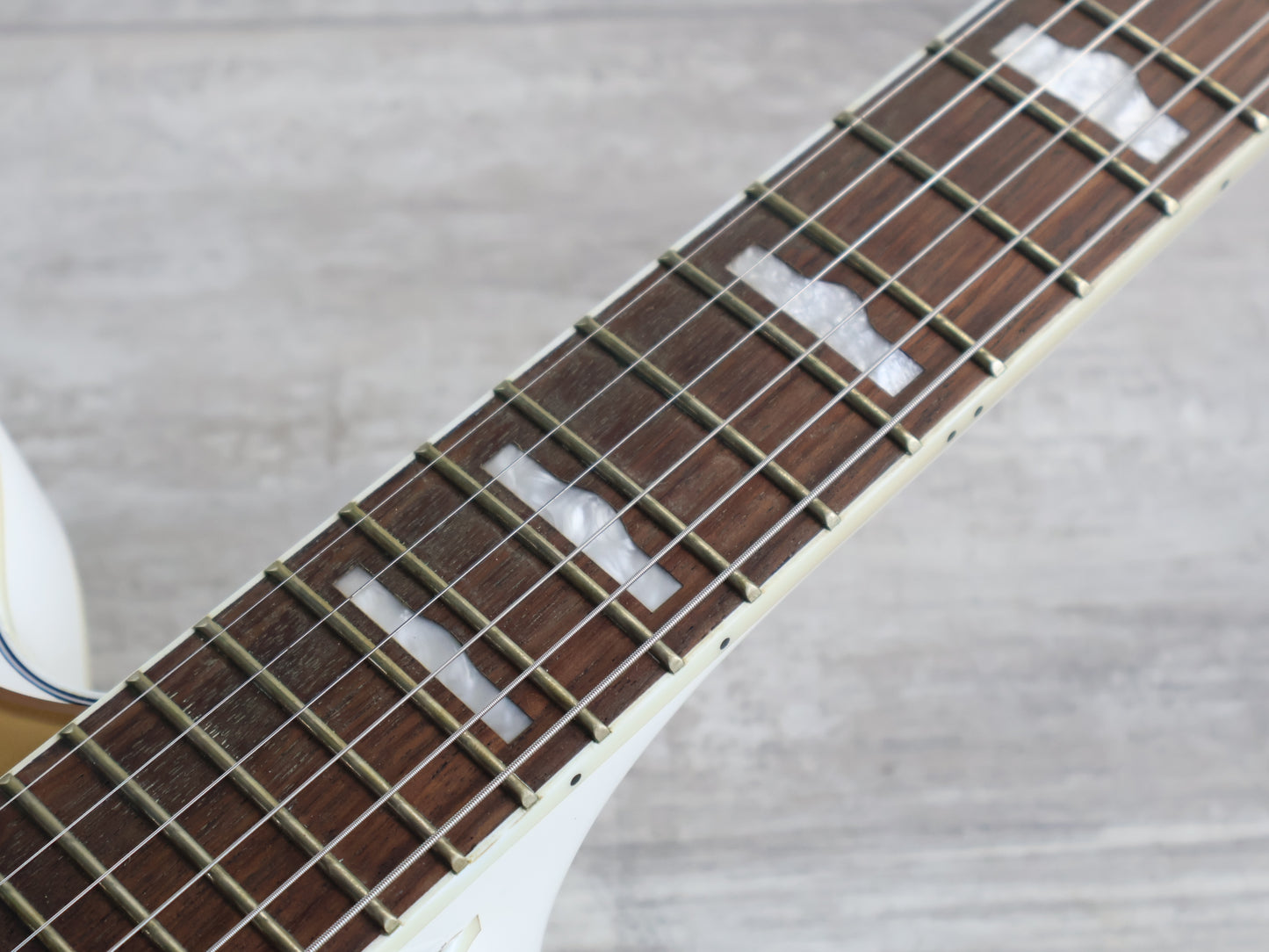 Gretsch G5422GLH Electromatic Classic LH Left Handed Hollow Body Double-Cut (White)