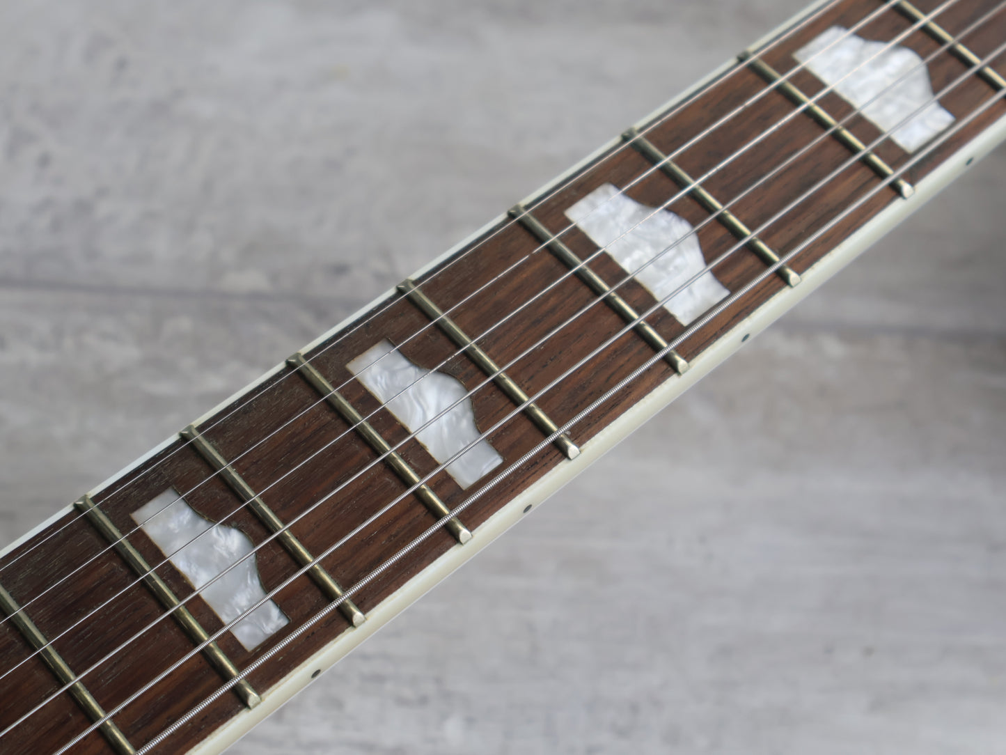 Gretsch G5422GLH Electromatic Classic LH Left Handed Hollow Body Double-Cut (White)