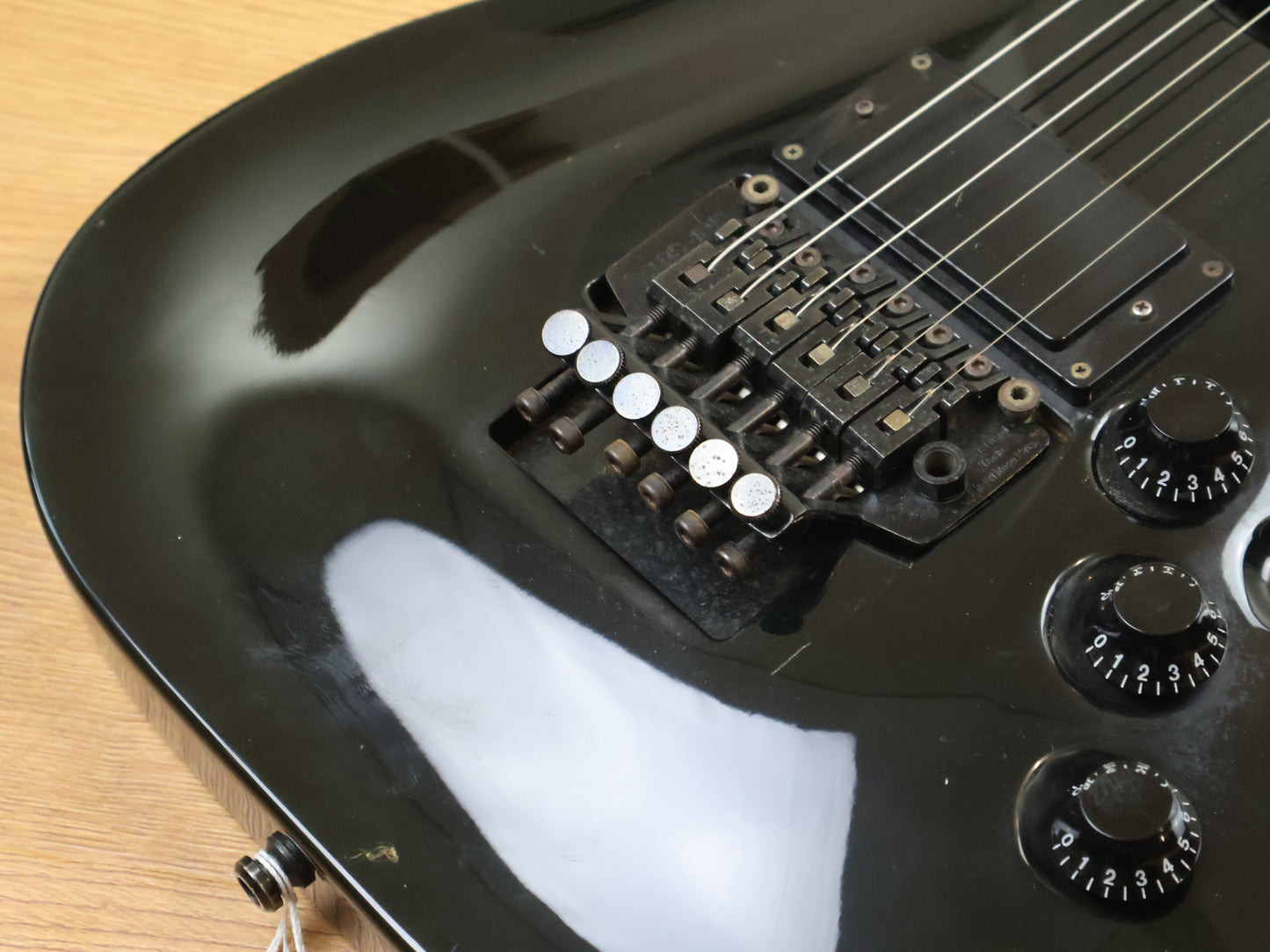 1990's Edwards E-HR-85 Horizon HS Superstrat (Black)