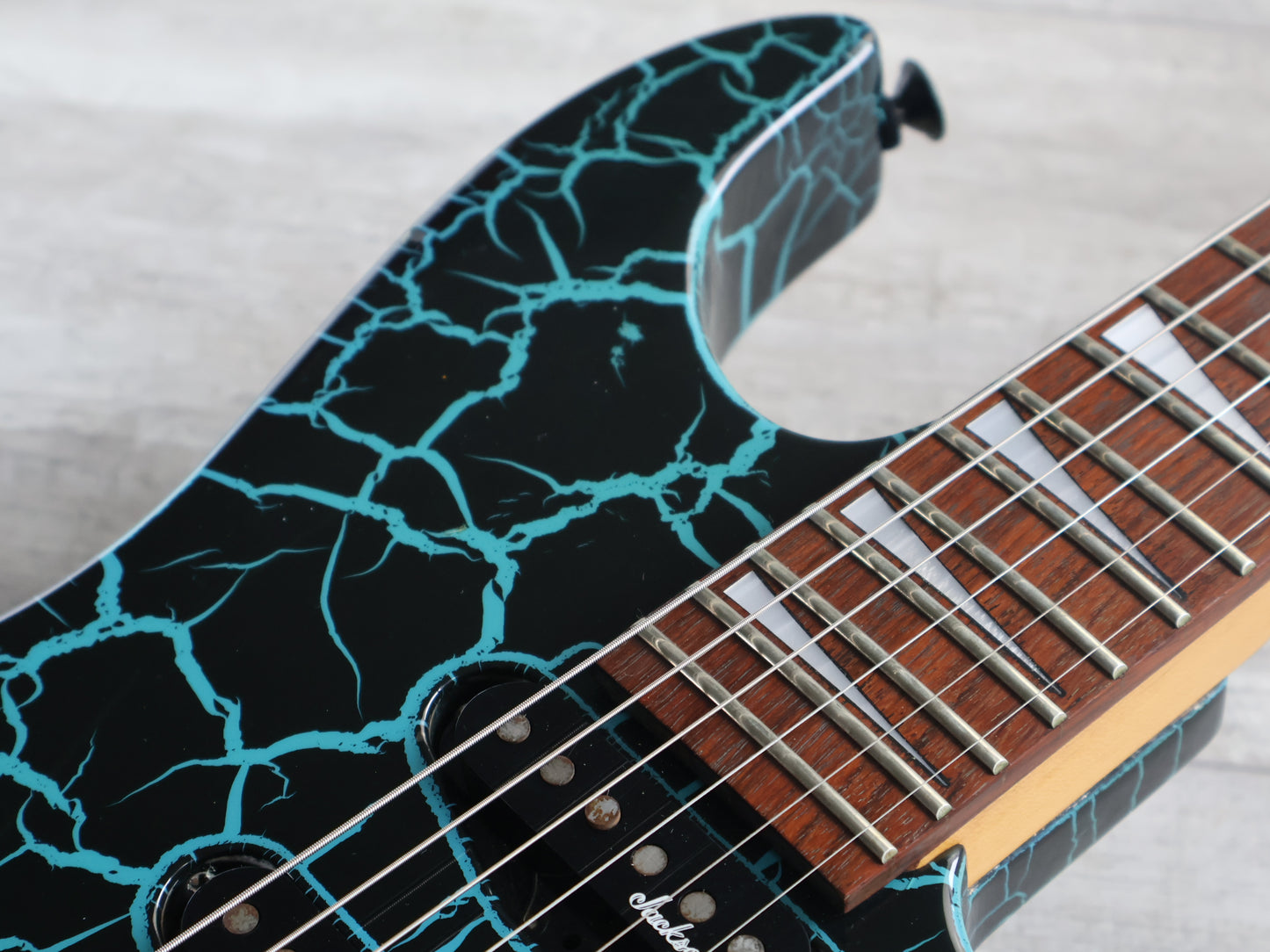 1989 Charvel Jackson Japan DK-090-SSH Dinky (Blue Crackle)