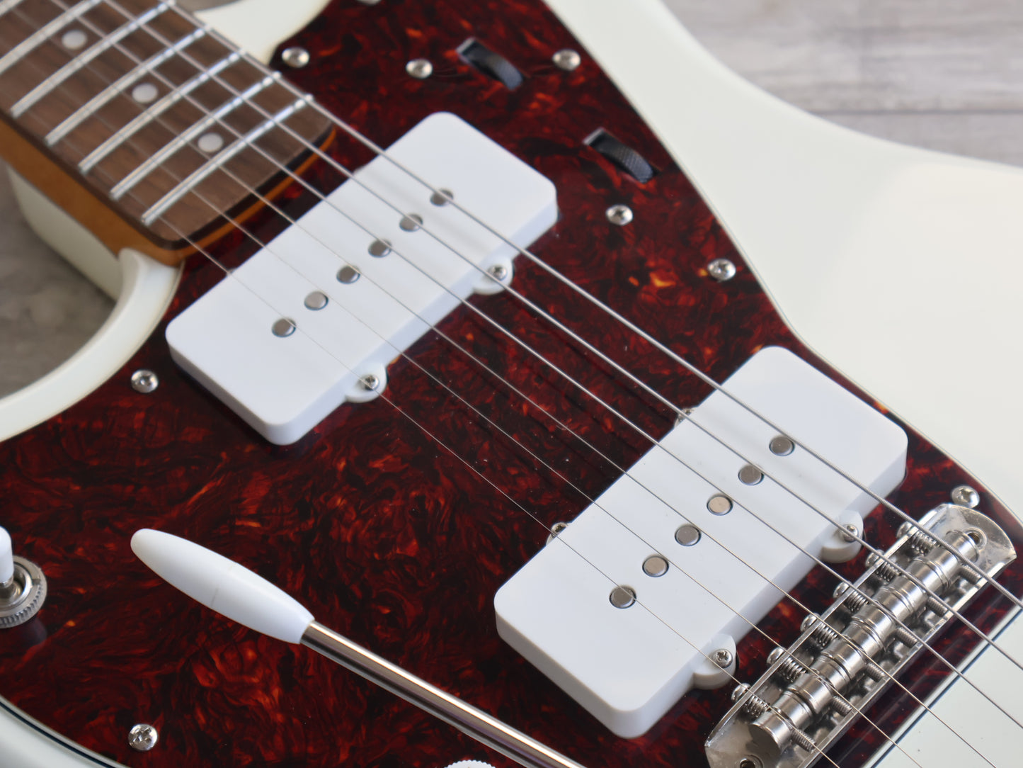 Squier Classic Vibe 60s LH Left Handed Jazzmaster (Olympic White)