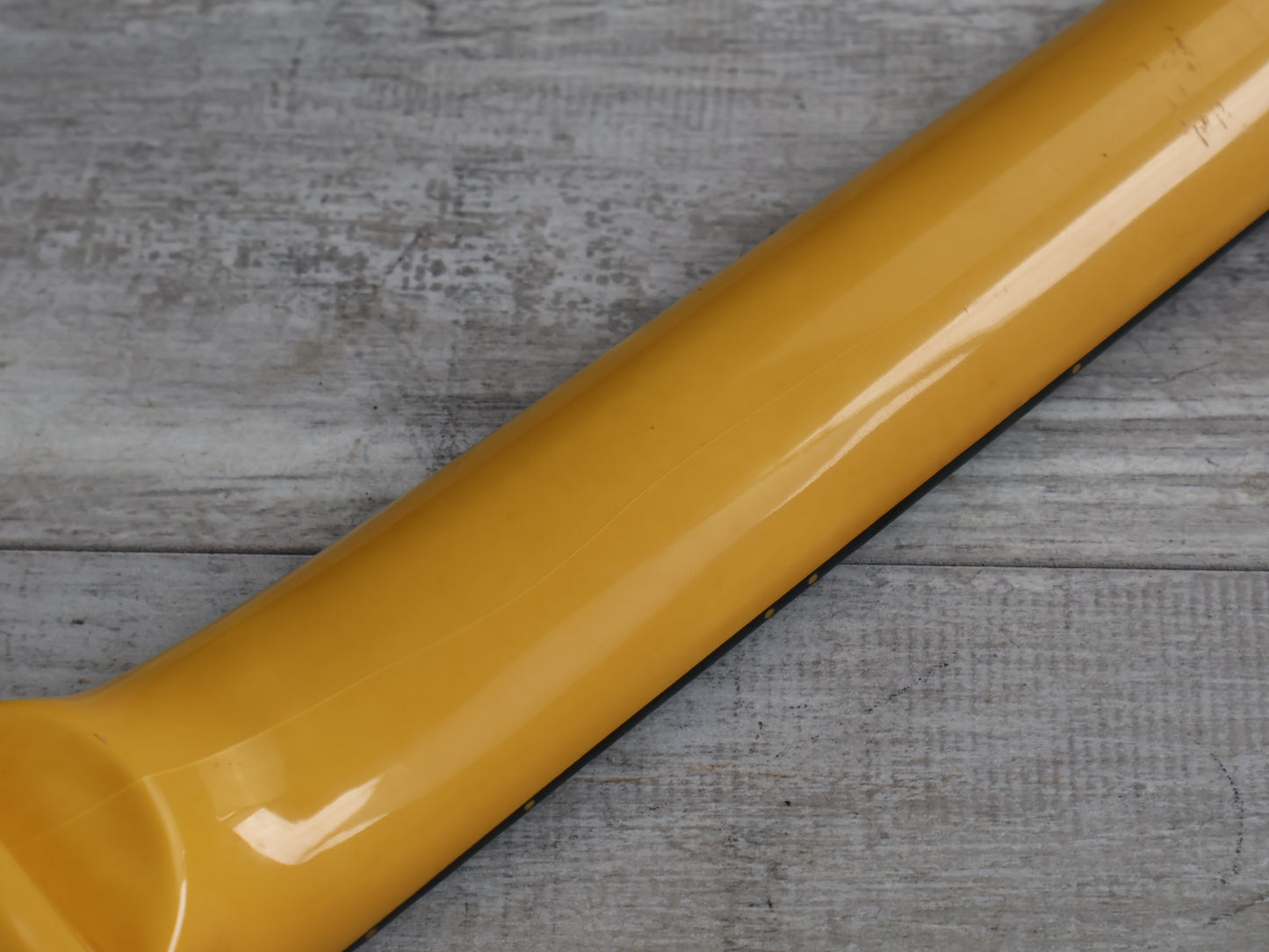 1986 Aria Pro II Japan Interceptor-II Headless Guitar (Yellowed White)