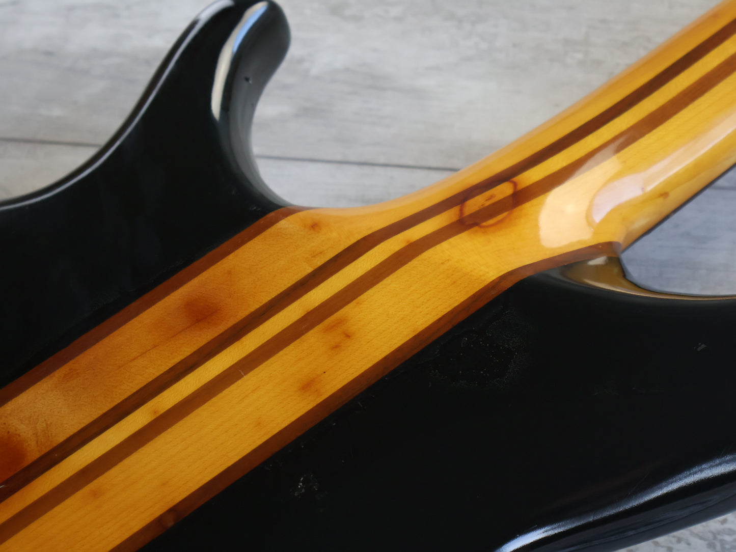 1990 Aria Pro II Japan SB-800 Neckthrough Bass (Black)