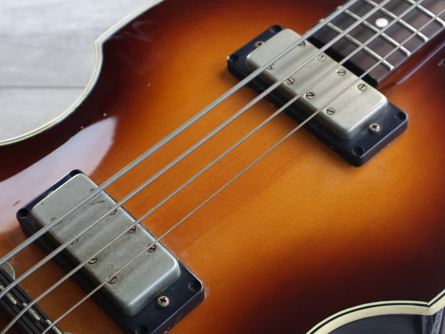 1987 Greco VB-650 Violin Beatle Bass (Brown Sunburst)